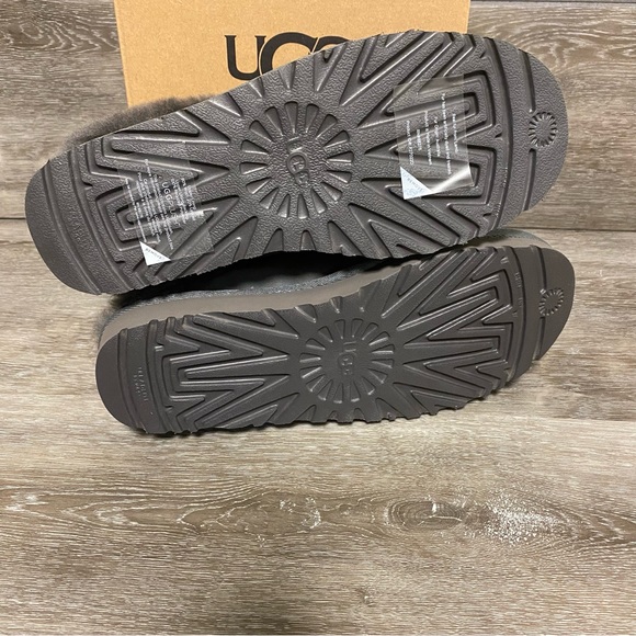 UGG | Cluggette Fur Suede Slippers In Charcoal Grey - Picture 6 of 7